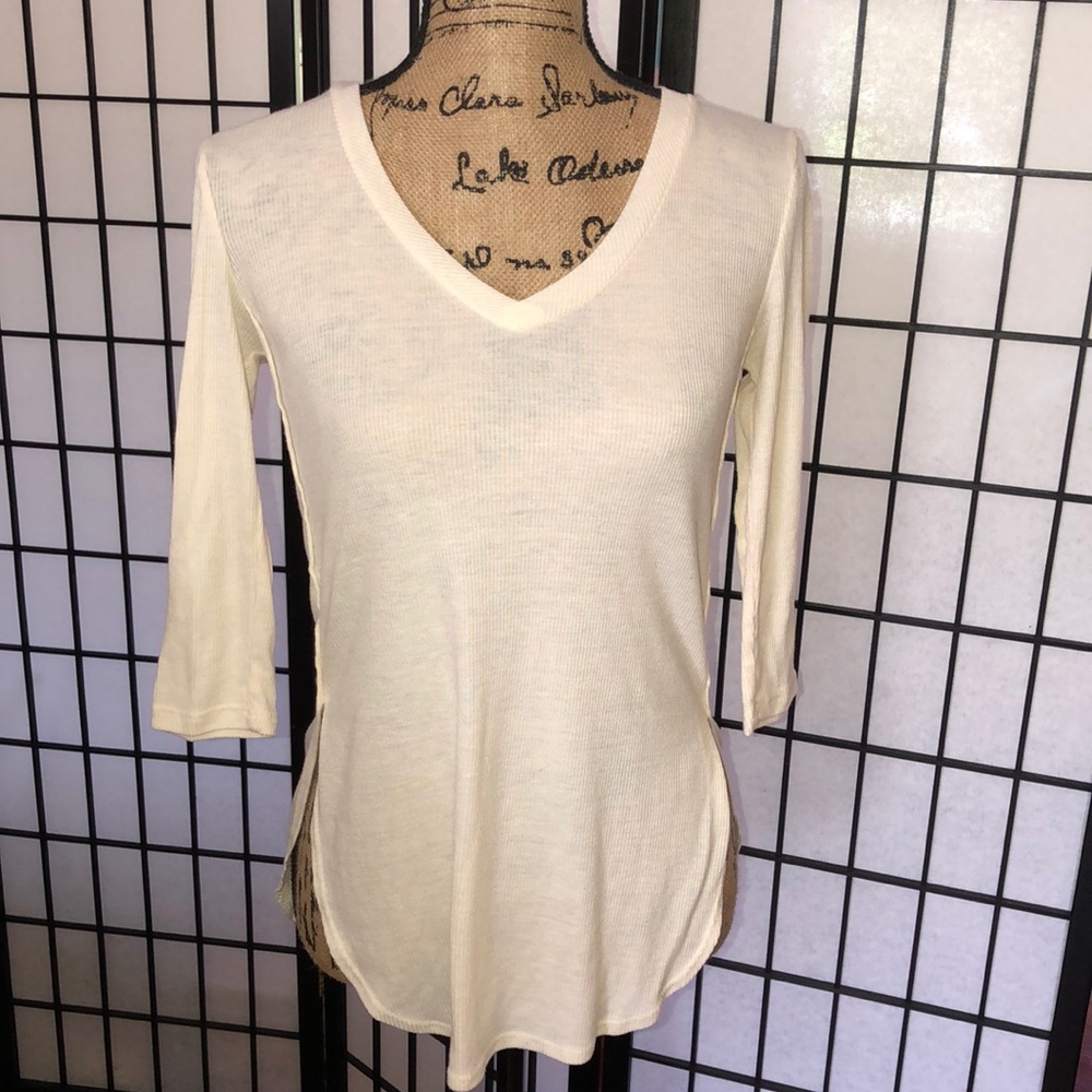 3/4 sleeve Women’s knit top